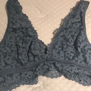 VS plunge bralette in gorgeous condition